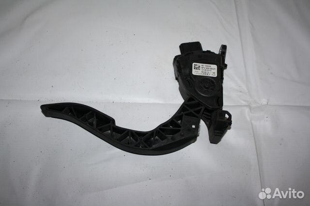 Педаль газа Audi Q5 / Ауди Ку5 8K1723523A Педаль газа Audi Q5 / Ауди Ку5 8K1723523A