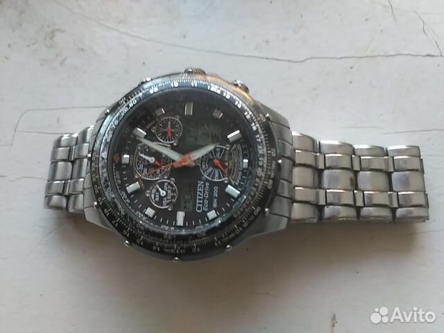 citizen u600