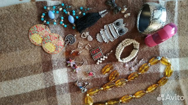 Бижутерия и украшения Бижутерия и украшения