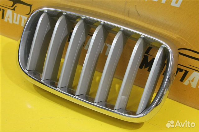 Решетка радиатора передняя правая Bmw X5 F15 Решетка радиатора передняя правая Bmw X5 F15