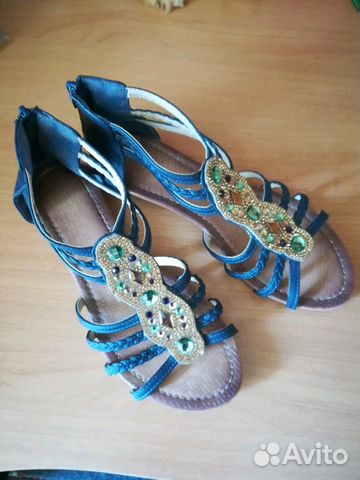 Сандалии Сандалии