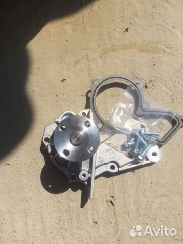 Помпа Ford Focus 2 skf vkpc 84217 (Volvo, Ford Foc