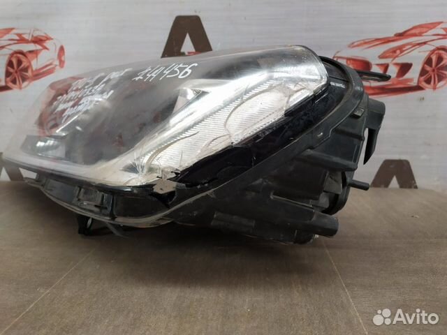 Фара левая Volkswagen Touareg (2014-2018)