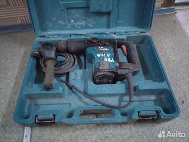 Перфоратор Makita HR 3000C