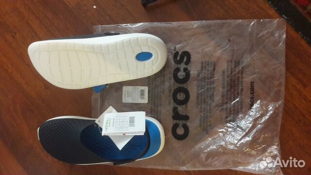 Сандалии Crocs новые в упаковке