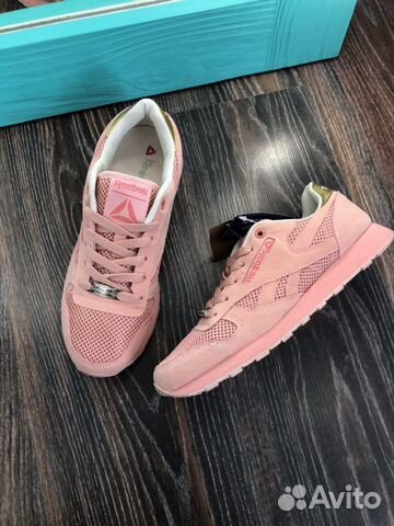 Кроссовки Reebok персиковые