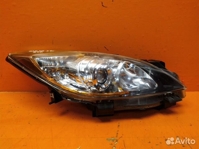 Фара правая Mazda 3 2 BL 2009-2013