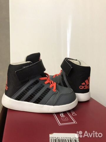 Кроссовки Adidas (ботинки) 21, 22 р Кроссовки Adidas (ботинки) 21, 22 р