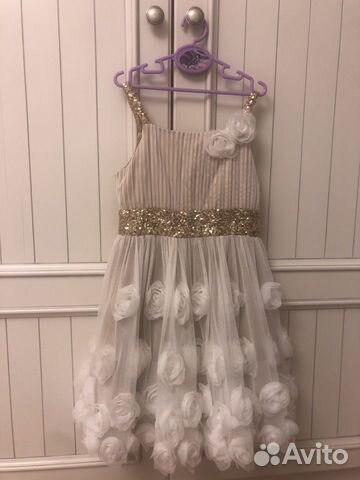 Нарядное платье