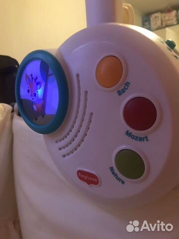 Детская игрушка на кровать Детская игрушка на кровать
