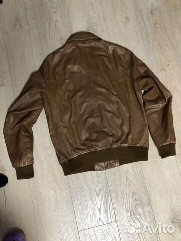 Кожаная куртка Ivagio Кожаная куртка Ivagio