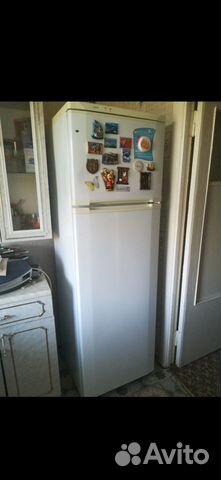 Продам 2 камерный холодильник