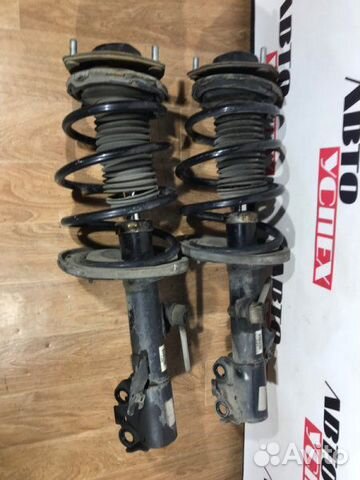 Стойка подвески передняя Toyota Camry ACV30 2AZ-FE Стойка подвески передняя Toyota Camry ACV30 2AZ-FE