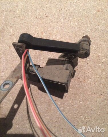 Датчик уровня подвески Mercedes w164 x164 w251 ML Датчик уровня подвески Mercedes w164 x164 w251 ML