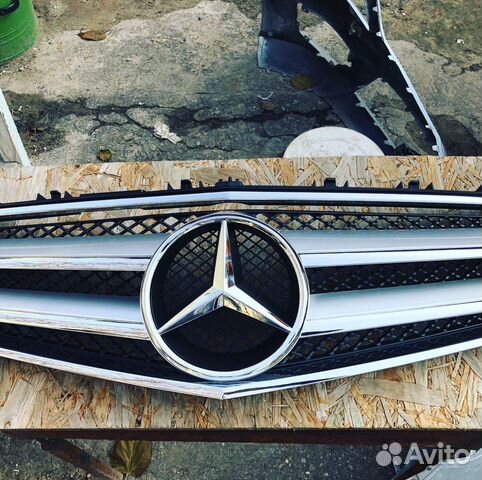 Мерседес W207 C207 2009-2013г Решетка радиатора Мерседес W207 C207 2009-2013г Решетка радиатора
