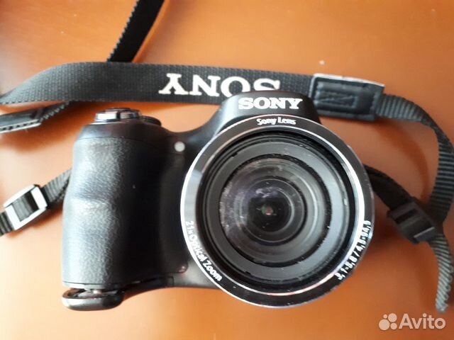 Продам фотоаппарат с камерой Sony Lens 21, DHC-100