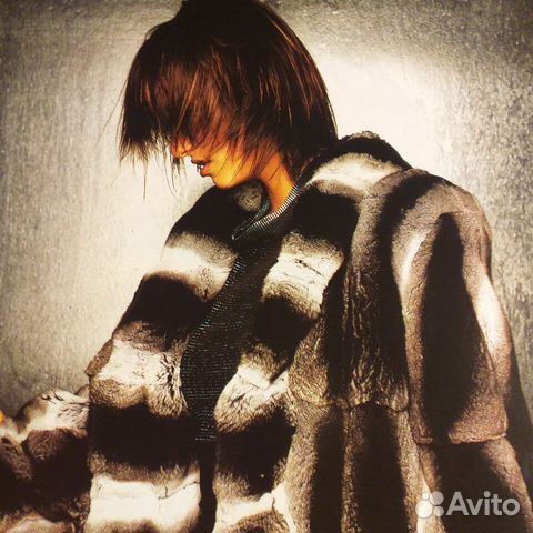 Новая, легкая и теплая шуба из пушистой ласки Новая, легкая и теплая шуба из пушистой ласки