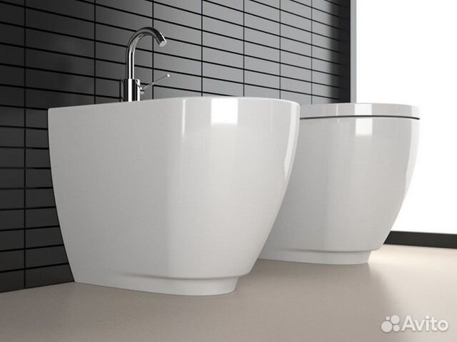 Унитаз hatria fusion yxvd01 новый(2 шт) +крышки