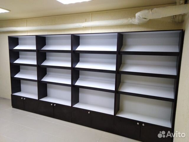 Стеллажи, прилавки, витрины торговые