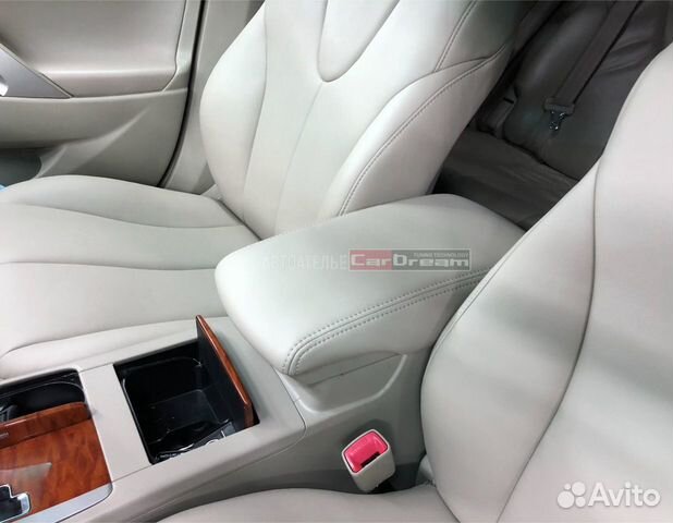 Центральный подлокотник Toyota Camry v40 Центральный подлокотник Toyota Camry v40