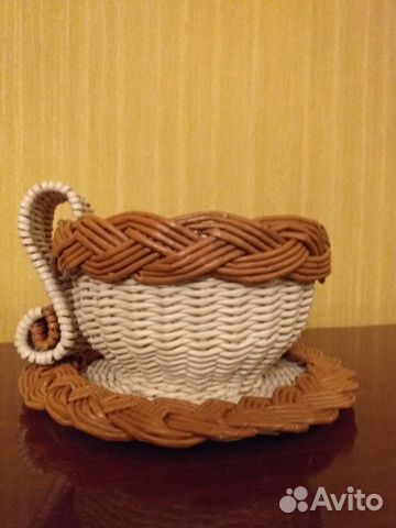 Чашка-конфетница. Используется для конфет и фрукто