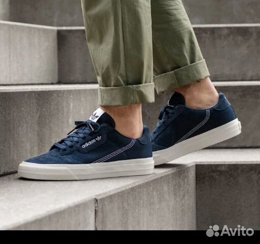 Новые кроссовки Adidas Новые кроссовки Adidas