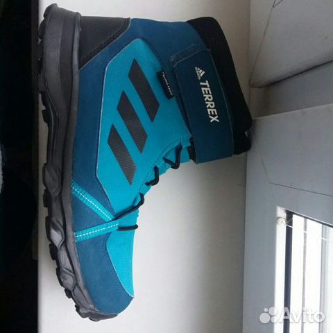 Высокие зимние ботинки Adidas