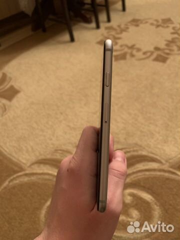Телефон iPhone