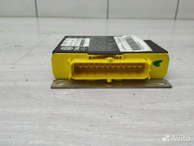 Блок управления airbag 3C0909605M VW Passat (B6) 2