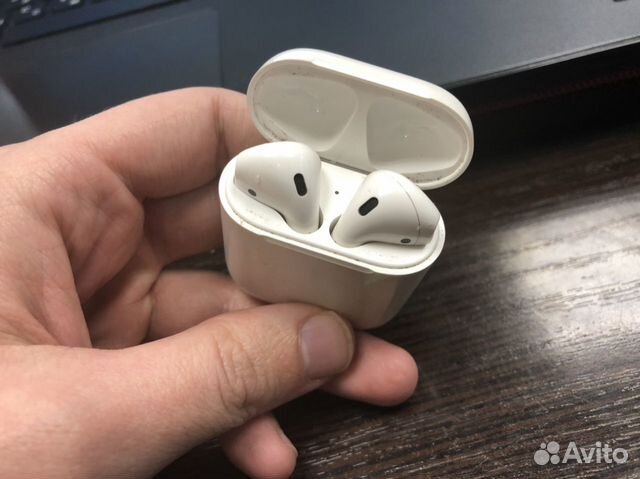 Беспроводные наушники Apple AirPods A1602 Беспроводные наушники Apple AirPods A1602