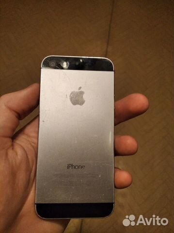Телефон iPhone 5S