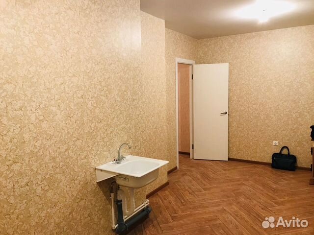 1-к квартира, 42 м², 3/10 эт.