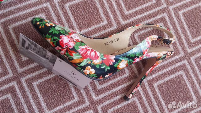 Босоножки cover