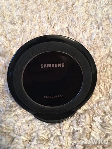 Беспроводная зарядка samsung EP-NG930