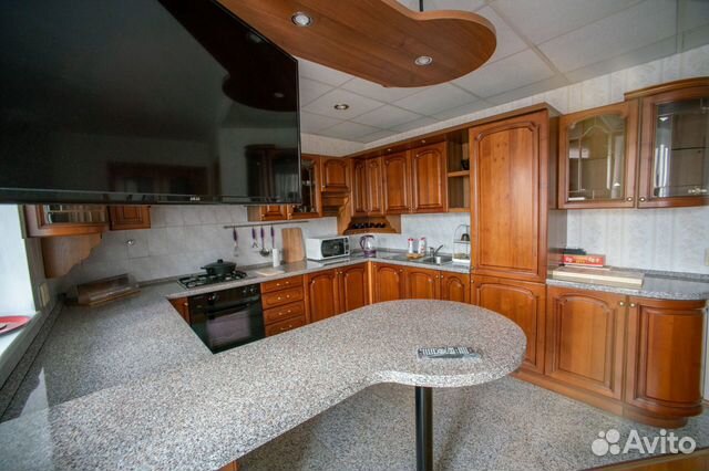 4-к квартира, 185 м², 3/10 эт.