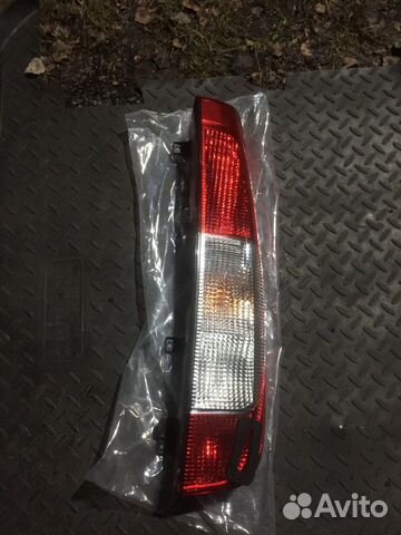 Фонарь задний правый Mercedes Vito/Viano 639 2003)