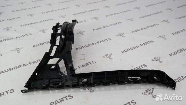 Направляющая заднего бампера Mercedes C-Klasse W20