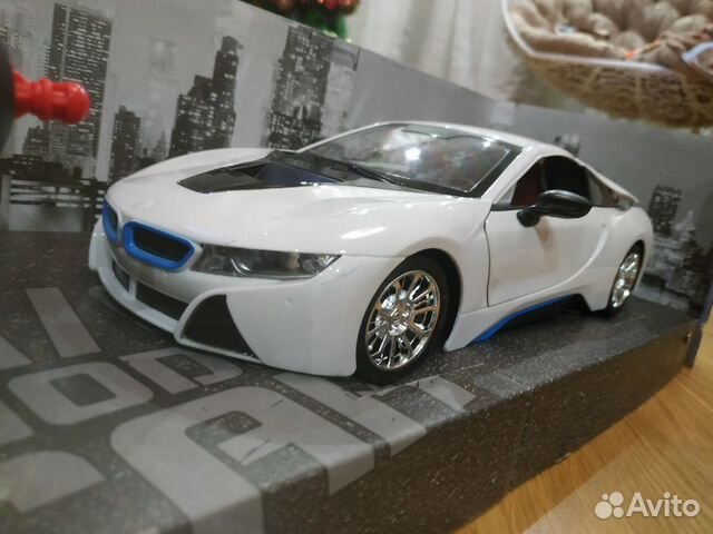 Машина на пульте BMW I8 спорт, двери,аккумул.1:12 Машина на пульте BMW I8 спорт, двери,аккумул.1:12