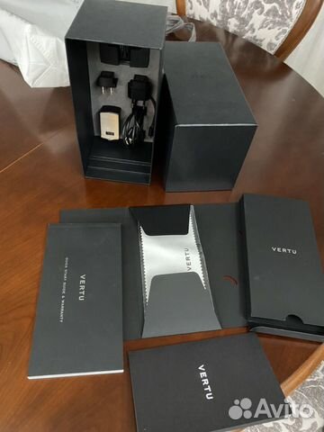 Телефон Vertu aster Blue Chevron Телефон Vertu aster Blue Chevron