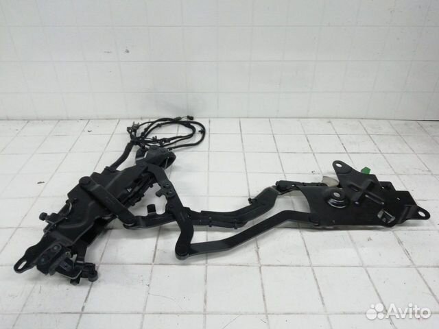 Петля крыши левая Opel Astra H кабриолет 2004-2014 Петля крыши левая Opel Astra H кабриолет 2004-2014