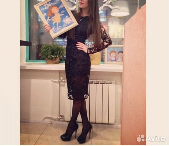 Вечернее кружевное платье Вечернее кружевное платье