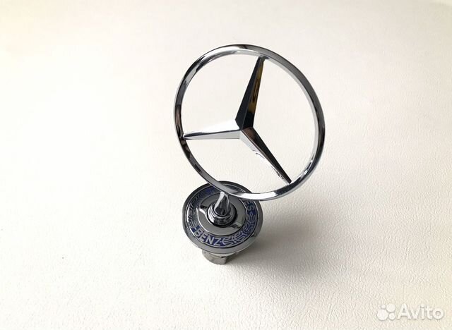 Прицел на капот оригинал с надписью Mercedes Benz