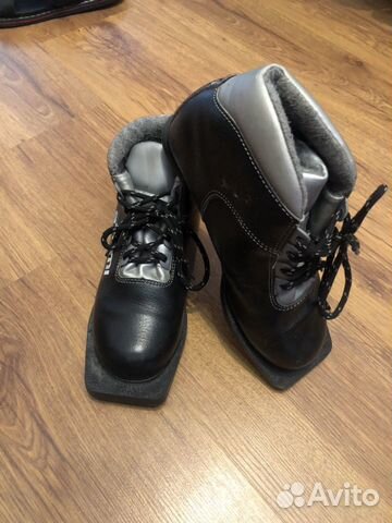 Лыжные ботинки Лыжные ботинки