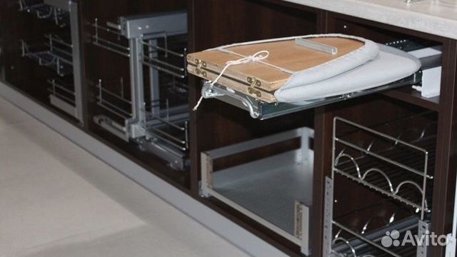 Выдвижная гладильная доска Выдвижная гладильная доска