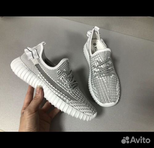 Кроссовки р.42,44,45