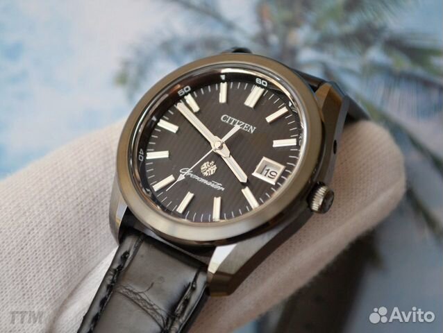 The Citizen Chronomaster AQ4054-01E The Citizen Chronomaster AQ4054-01E