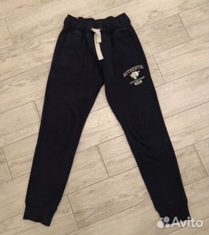 Шорты hm, кроссовки nike, футболка, ддинсы zara