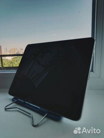 iPad 2010 года 16 GB A1337 Серый Космос