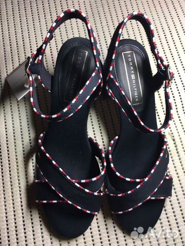Босоножки Tommy Hilfiger 36 новые Босоножки Tommy Hilfiger 36 новые