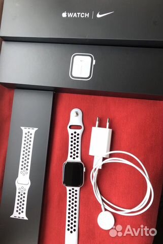 Apple Watch Nike Series 5 44 m Apple Watch Nike Series 5 44 m